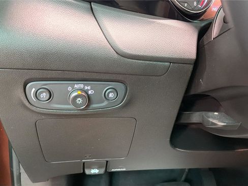 Used 2020 Buick Encore GX Select AWD/4WD image 14