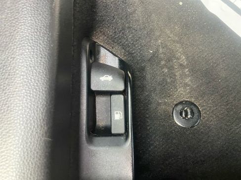 Used 2024 Toyota Corolla LE image 23