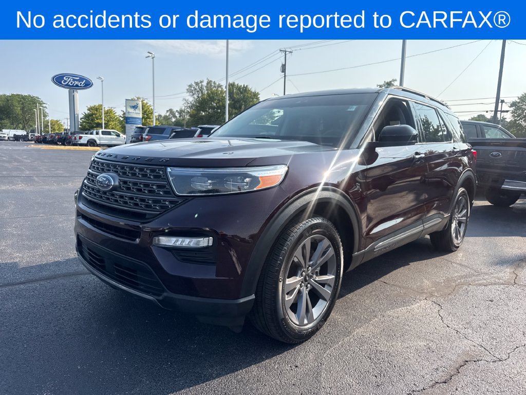 Used 2023 Ford Explorer XLT w/ Equipment Group 202A AWD/4WD image 2