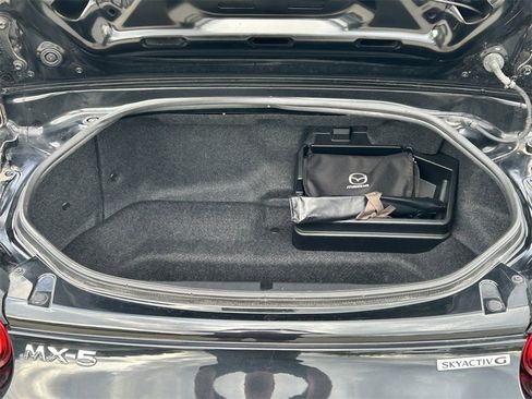 Used 2024 MAZDA MX-5 Miata RF Grand Touring image 12