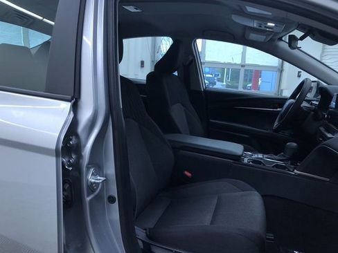 Used 2025 Toyota Camry LE image 23