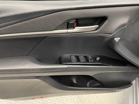 Used 2025 Toyota Camry LE FWD image 9