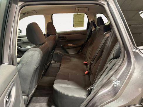 Used 2024 Nissan Rogue S FWD image 14