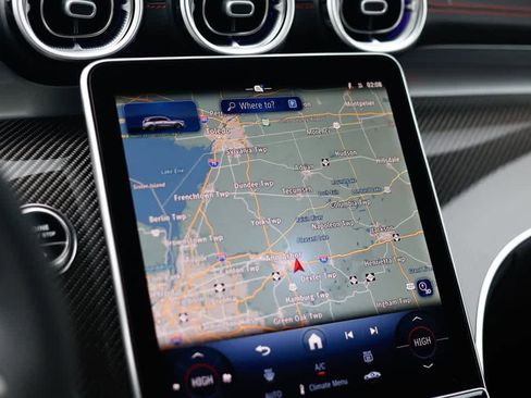 New 2026 Mercedes-Benz GLC 43 AMG 4MATIC image 17