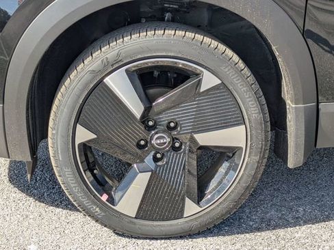 New 2026 Nissan Kicks SR image 12