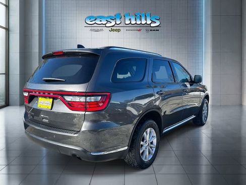 Certified 2019 Dodge Durango SXT image 3