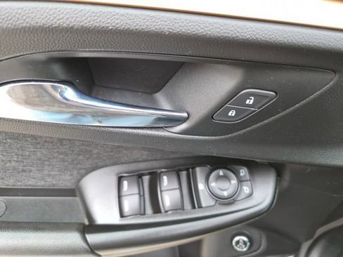 Used 2021 Chevrolet TrailBlazer ACTIV w/ Sun and Liftgate Package image 16