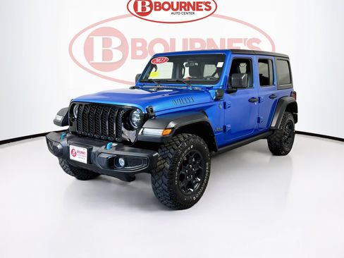 Used 2023 Jeep Wrangler Unlimited w/ Cold Weather Group AWD/4WD image 5