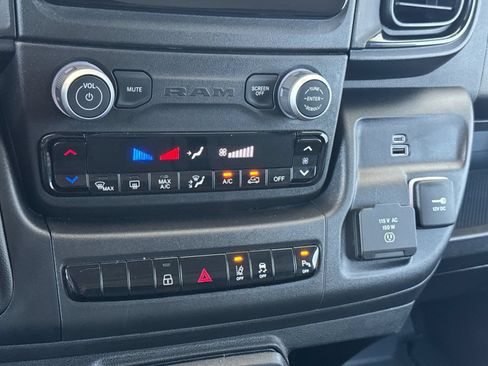 Used 2025 RAM ProMaster 1500 w/ Safety Group FWD image 20