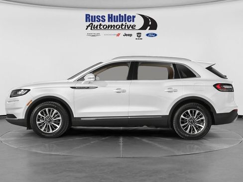 Used 2023 Lincoln Nautilus Reserve w/ Luxury Package AWD/4WD image 3
