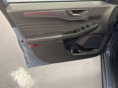 New 2026 Ford Escape Active w/ Cold Weather Package FWD image 10