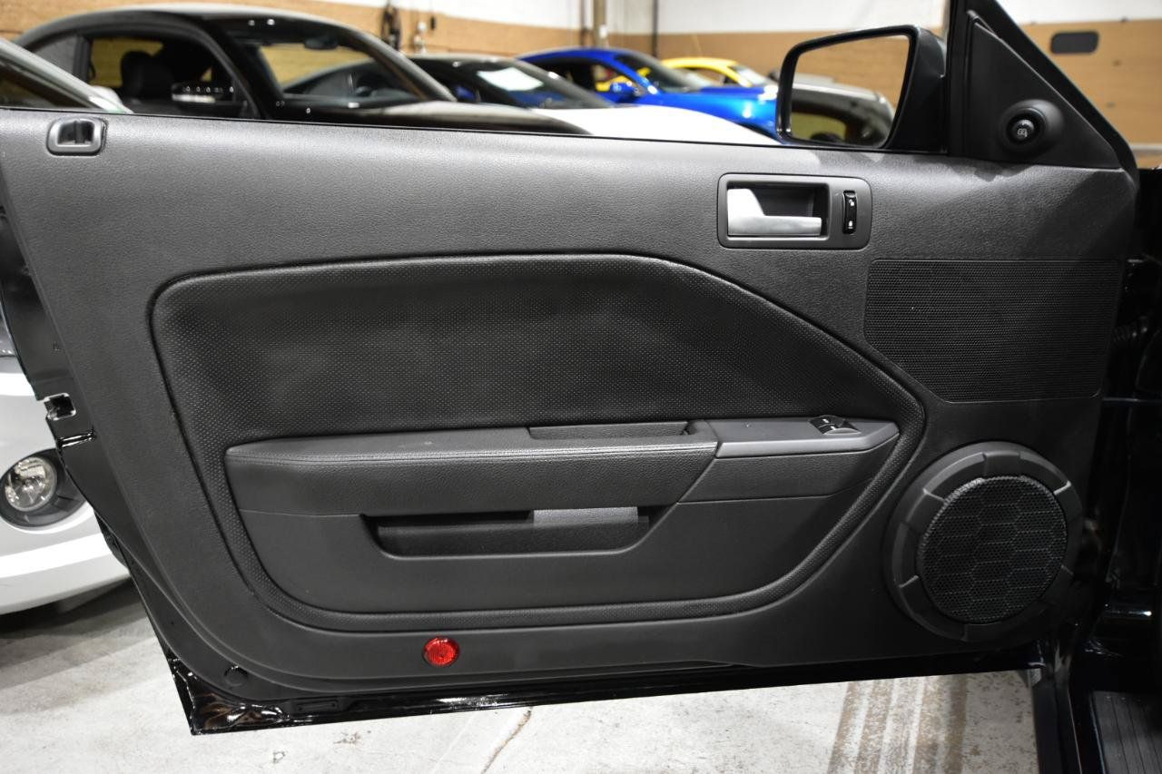 Used 2008 Ford Mustang Shelby GT500 RWD image 11