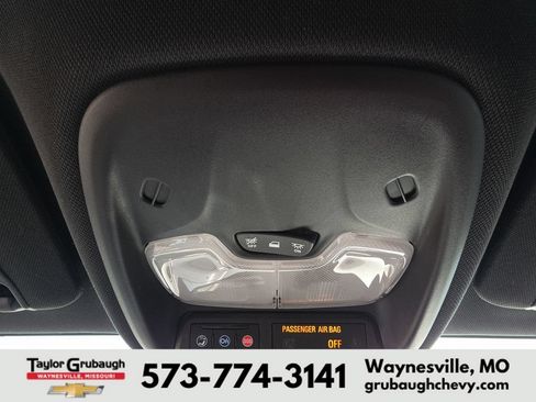 Used 2023 Chevrolet Colorado Z71 w/ Z71 Convenience Package 2 AWD/4WD image 25