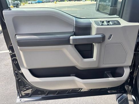 Used 2020 Ford F150 XLT w/ Equipment Group 302A Luxury AWD/4WD image 12