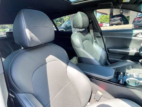 Used 2023 Kia Stinger GT-Line w/ Sun & Sound Package RWD image 10