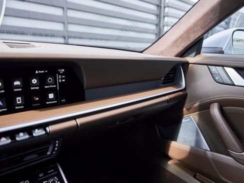 Used 2024 Porsche 911 Turbo S image 69