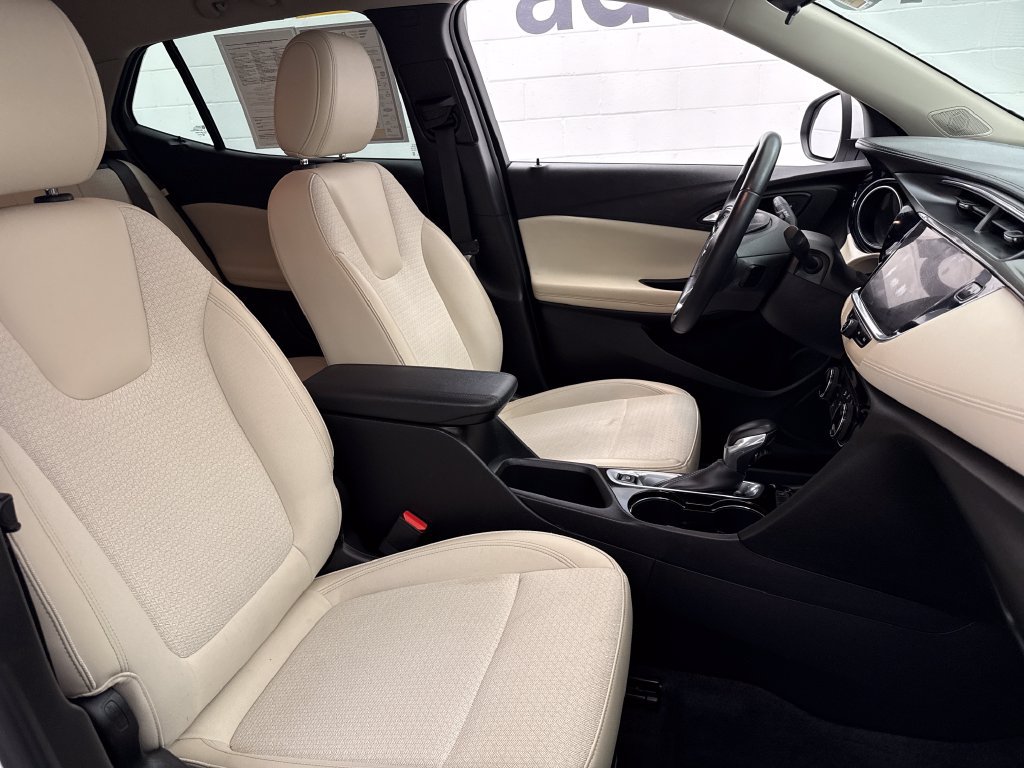 Used 2020 Buick Encore GX Preferred w/ Cold Weather Comfort Package FWD image 25