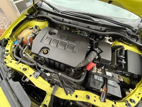 Used 2018 Toyota Corolla iM image 15