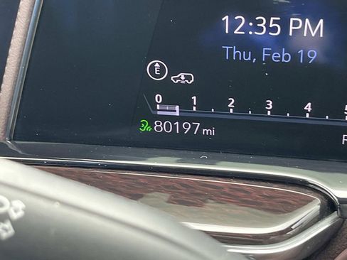 Used 2022 Cadillac Escalade Premium Luxury Platinum image 40