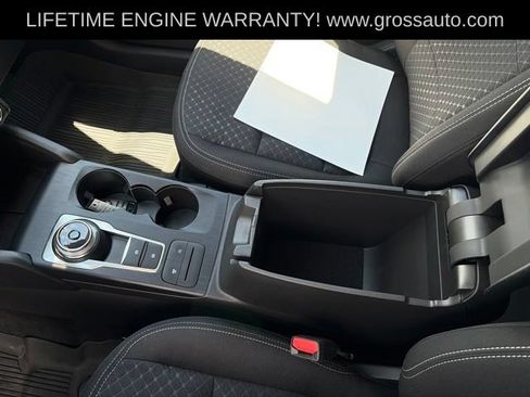 Used 2025 Ford Escape Active AWD/4WD image 22