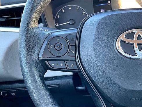Used 2024 Toyota Corolla LE image 22
