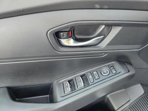 Used 2025 Honda Accord LX image 18