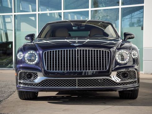 Certified 2023 Bentley Flying Spur W12 image 5