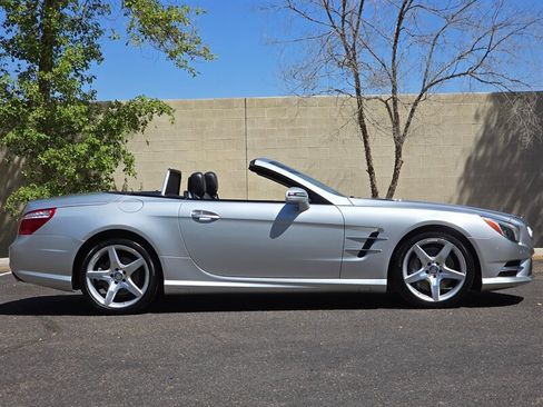 Used 2014 Mercedes-Benz SL 550 image 12