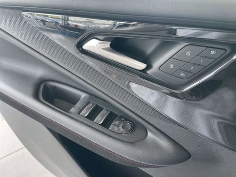 Certified 2025 Chevrolet Blazer EV RS image 23