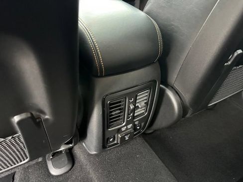 Used 2023 Dodge Durango R/T w/ Hemi Orange Plus Package AWD/4WD image 17