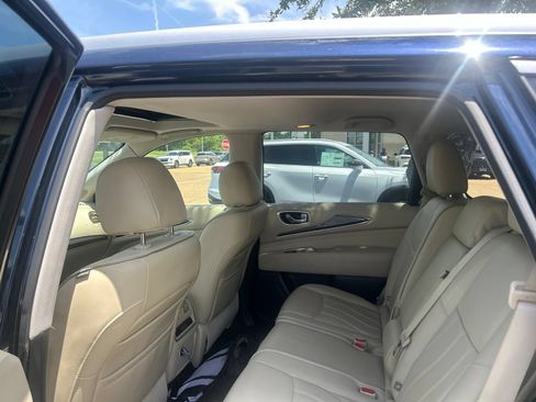 Used 2017 INFINITI QX60 FWD w/ Premium Package image 19