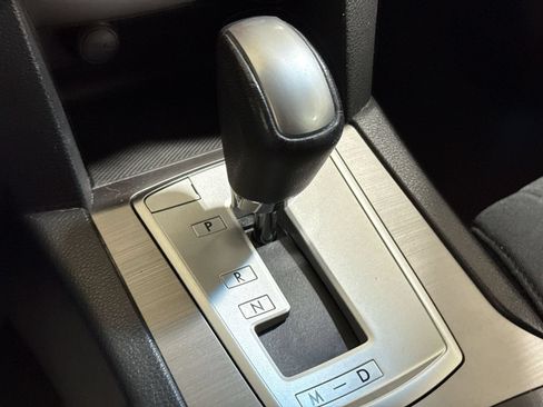 Used 2014 Subaru Outback 2.5i Premium AWD/4WD image 16