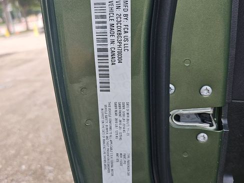 Used 2023 Dodge Charger SXT RWD image 21