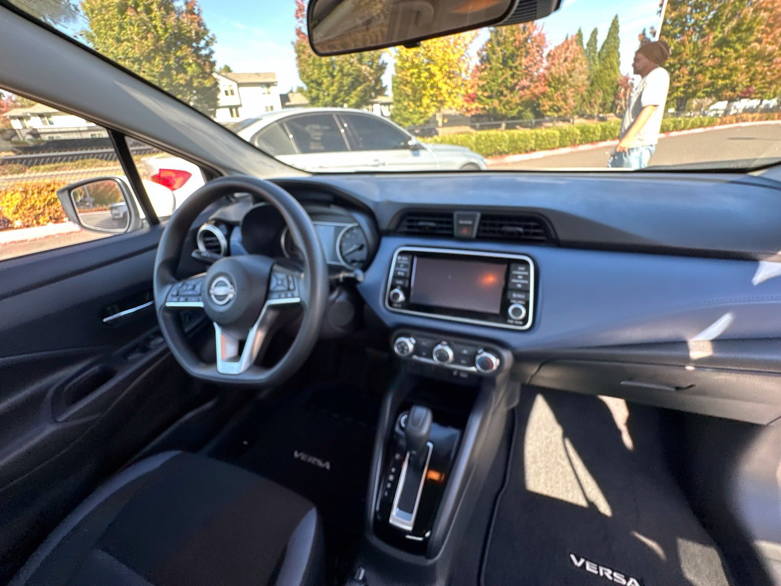 Used 2025 Nissan Versa SV w/ Trunk Package FWD image 14