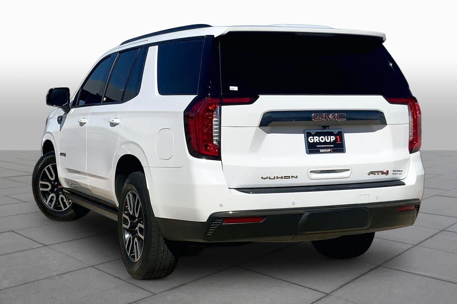 Used 2021 GMC Yukon AT4 w/ AT4 Premium Package AWD/4WD image 12