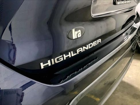 Used 2022 Toyota Highlander Limited AWD/4WD image 31