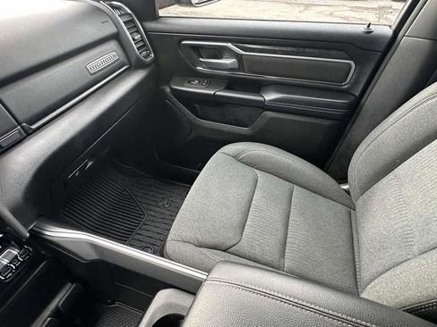 Used 2024 RAM 1500 Big Horn image 33