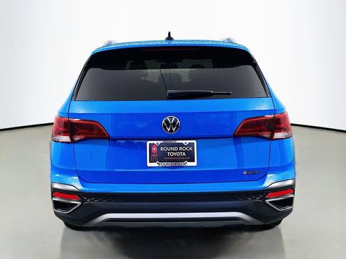 Used 2022 Volkswagen Taos SE AWD/4WD image 6