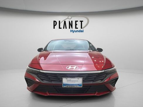 Certified 2025 Hyundai Elantra Sport FWD image 8