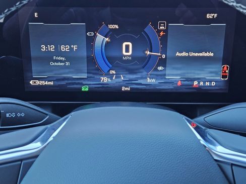 New 2026 Chevrolet Equinox EV LT image 16