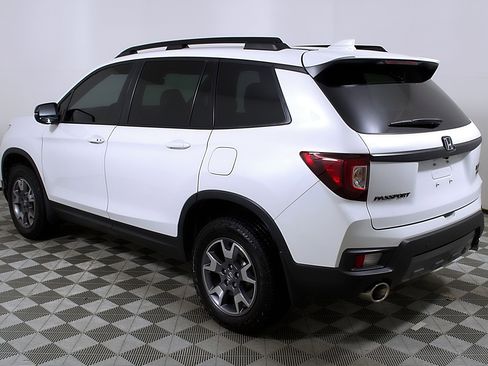 Used 2023 Honda Passport TrailSport image 9