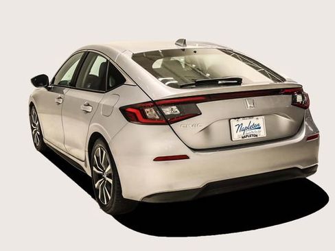 Used 2024 Honda Civic EX-L image 8