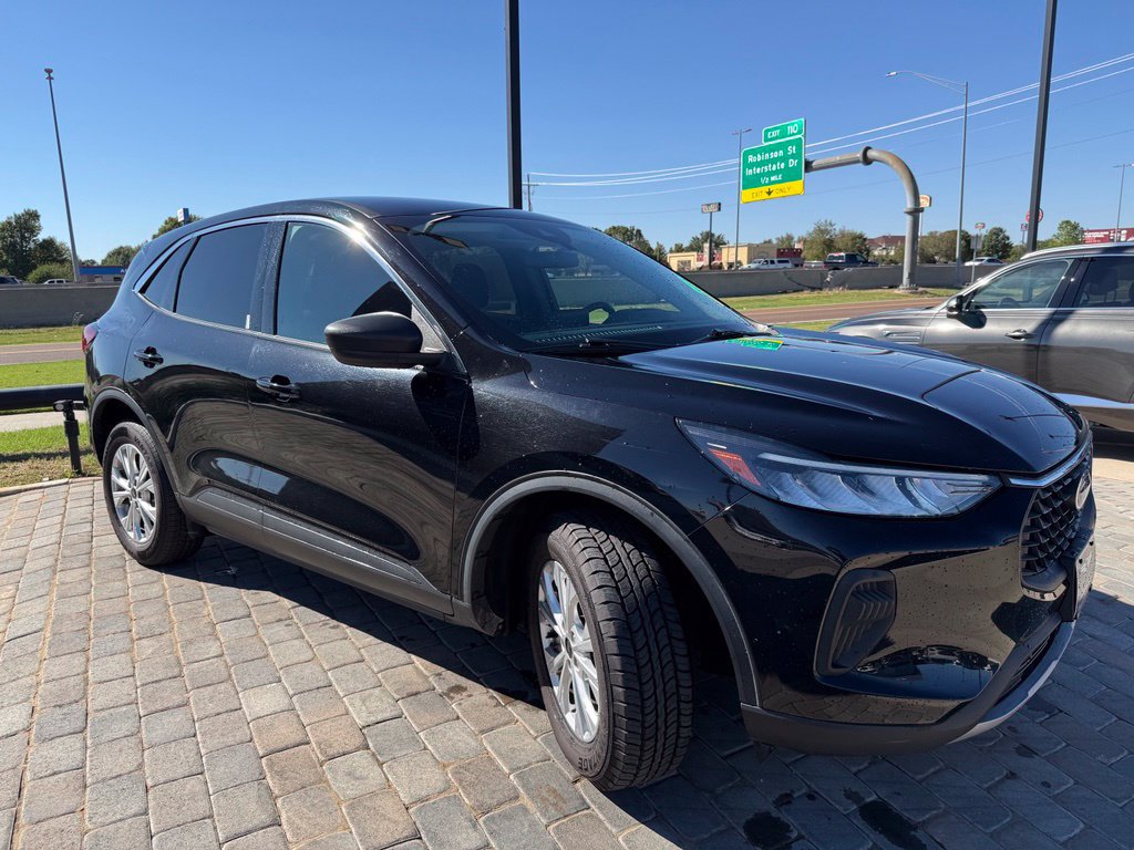 Used 2024 Ford Escape Active AWD/4WD image 7