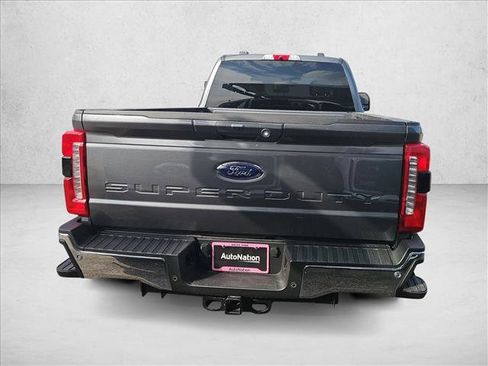New 2026 Ford F250 Lariat w/ FX4 Off-Road Package image 4