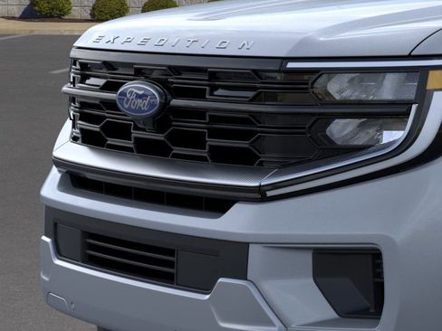 New 2026 Ford Expedition Platinum AWD/4WD image 17