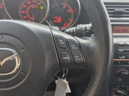 Used 2006 MAZDA MAZDA3 s image 13