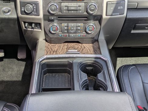 Used 2017 Ford F350 Lariat w/ Lariat Ultimate Package image 17