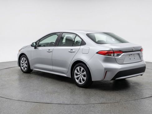 Used 2025 Toyota Corolla LE FWD image 6
