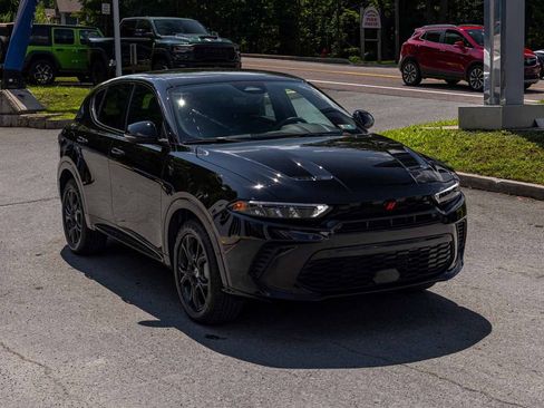 Used 2024 Dodge Hornet R/T w/ R/T Blacktop Package AWD/4WD image 3