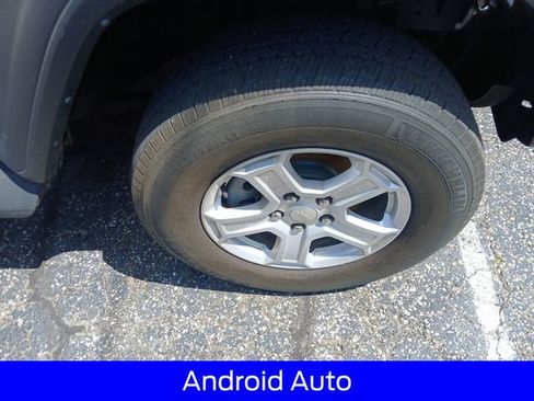 Used 2021 Jeep Wrangler Sport S image 11